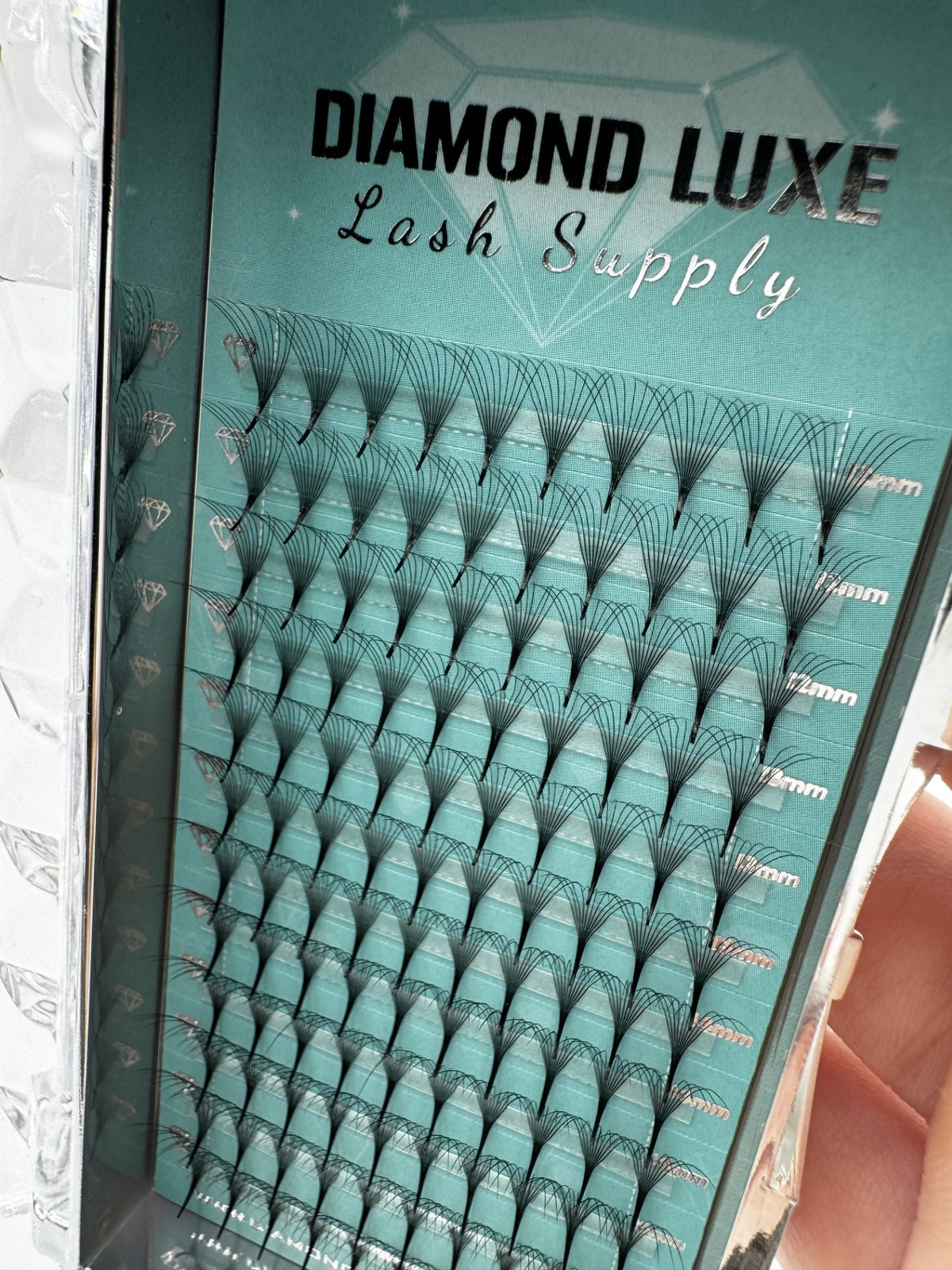 Diamond Luxe 10D Premade Volume Fans